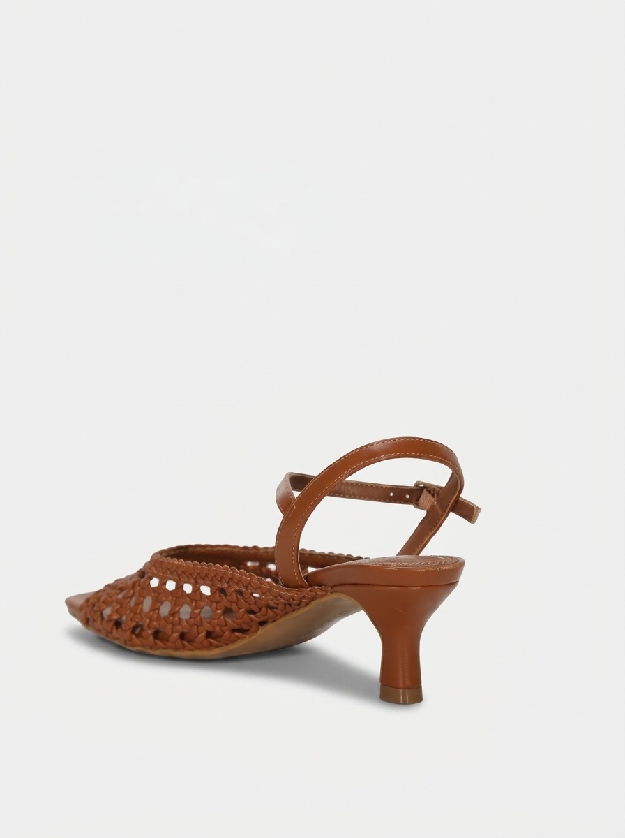 Sand&aacute;lia salto m&eacute;dio image number null